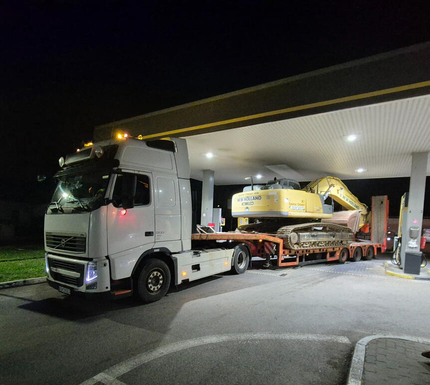 Báger New Holland z Maďarska